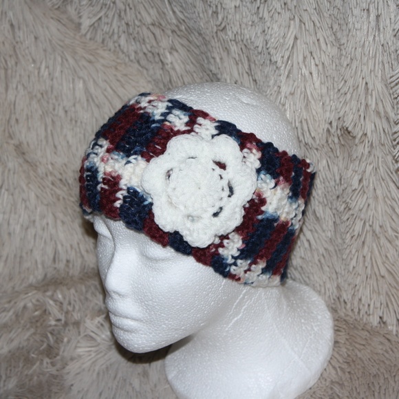 Beautiful NWOT Winter Crocheted Earwarmers - Picture 4 of 6